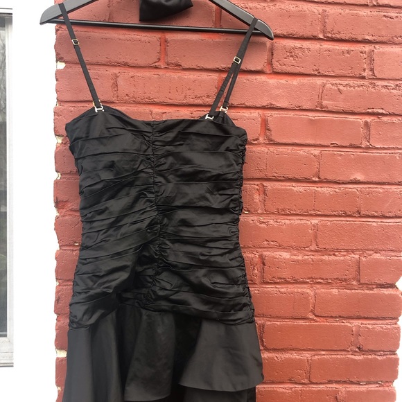 Chic black dress - Picture 4 of 6